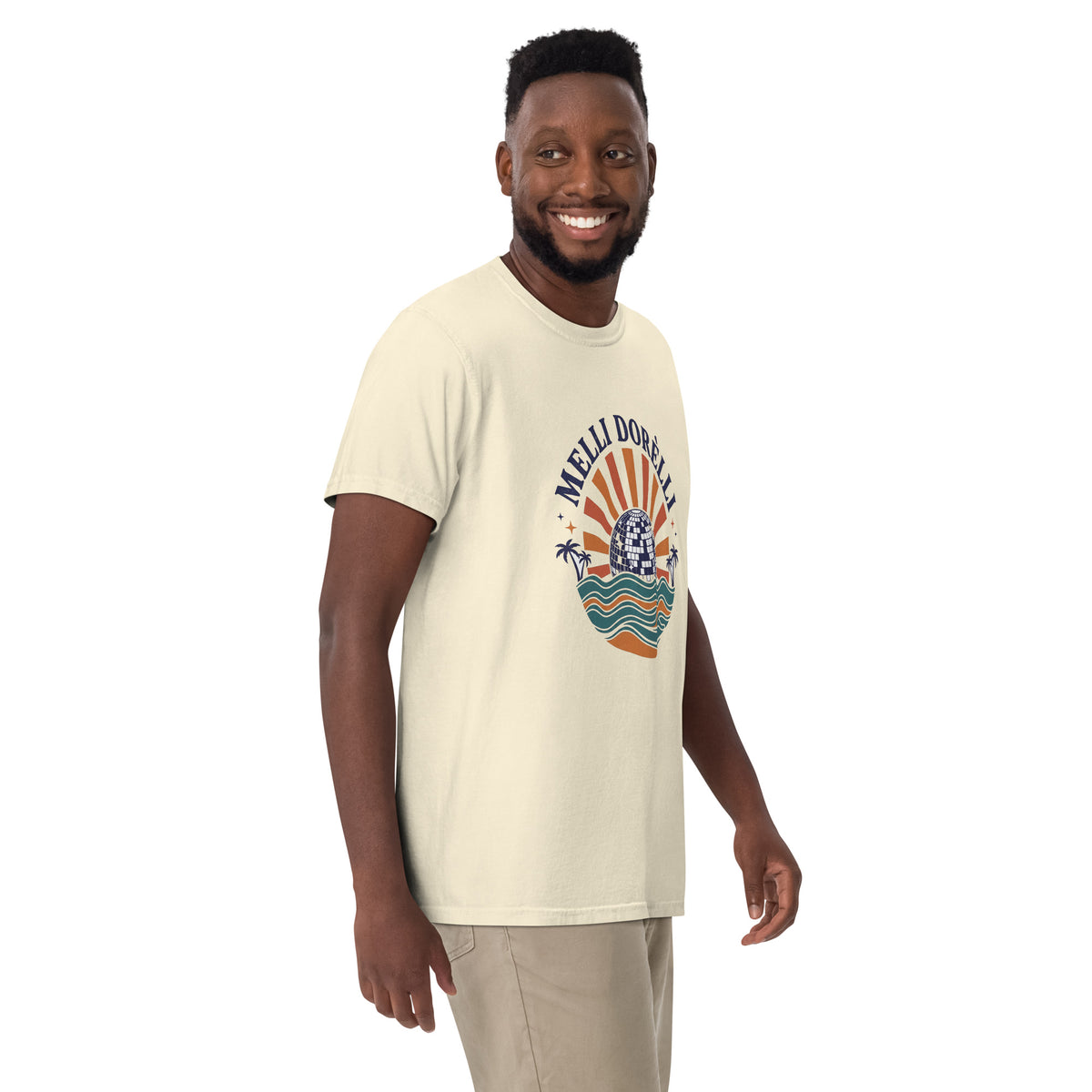 Melli Dorèlli – Riviera Embleem Tee — Ivory